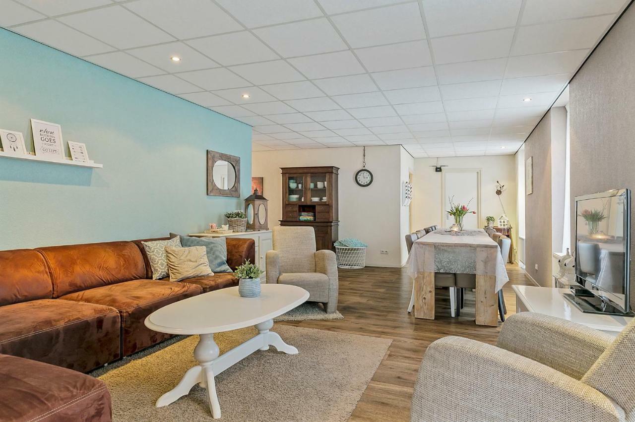 Sfeervol 6 Persoons Appartement - Van Alle Gemakken Voorzien! Bakkeveen Exterior foto